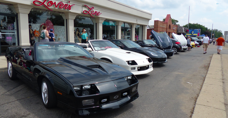 Illustration for article titled The Weirdest And Sexiest Cars That Showed Up To The Woodward Dream Cruise